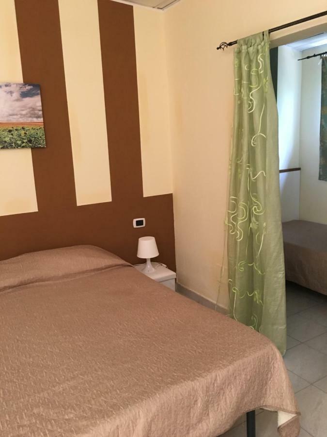 B&B Baia Dello Stretto Gallico Marina エクステリア 写真